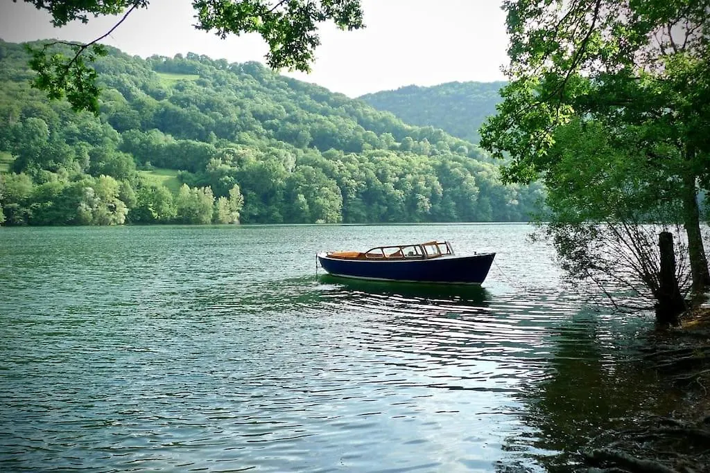 펜션 Lake House II // Alauzet Ecolodge + Nature Spa Castelnau-de-Mandailles