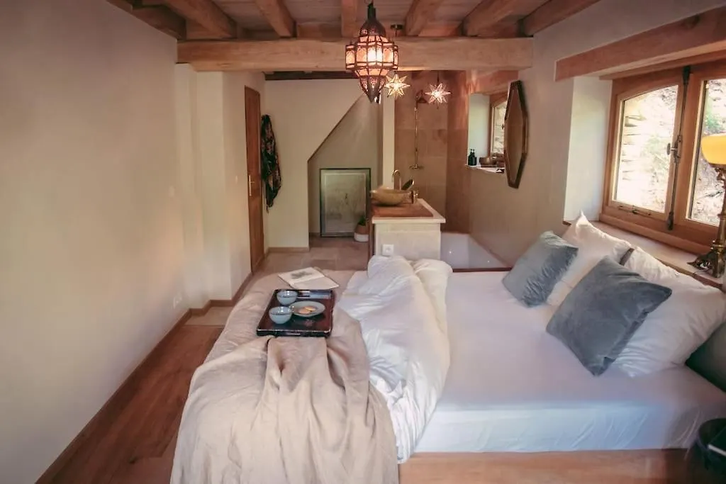 Lake House II // Alauzet Ecolodge + Nature Spa Castelnau-de-Mandailles 0*,