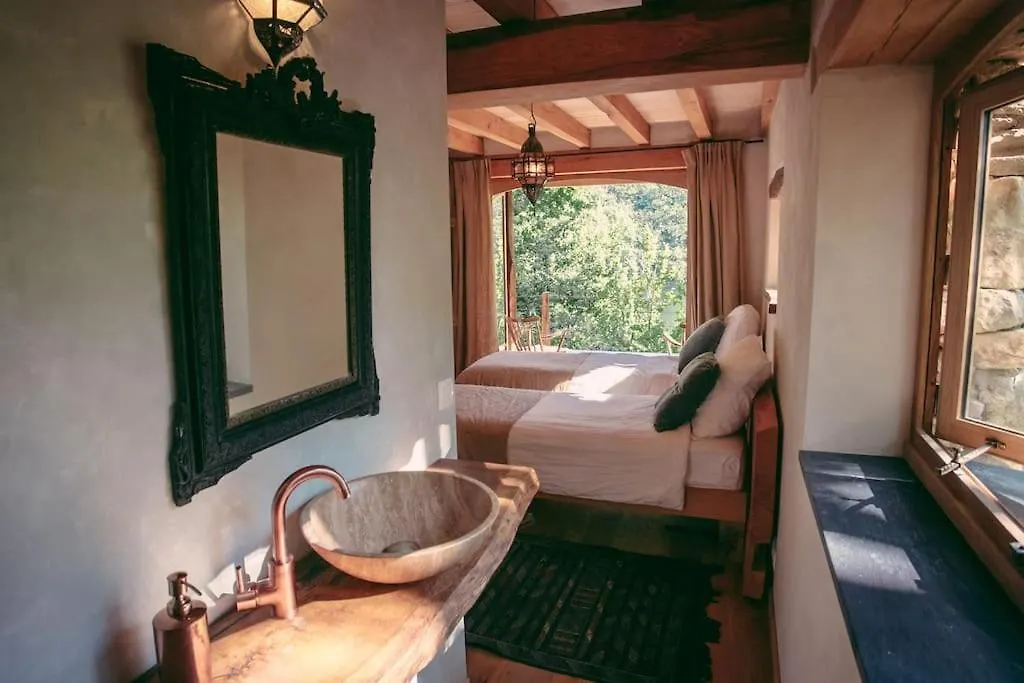 Lake House II // Alauzet Ecolodge + Nature Spa Castelnau-de-Mandailles 0*,  프랑스