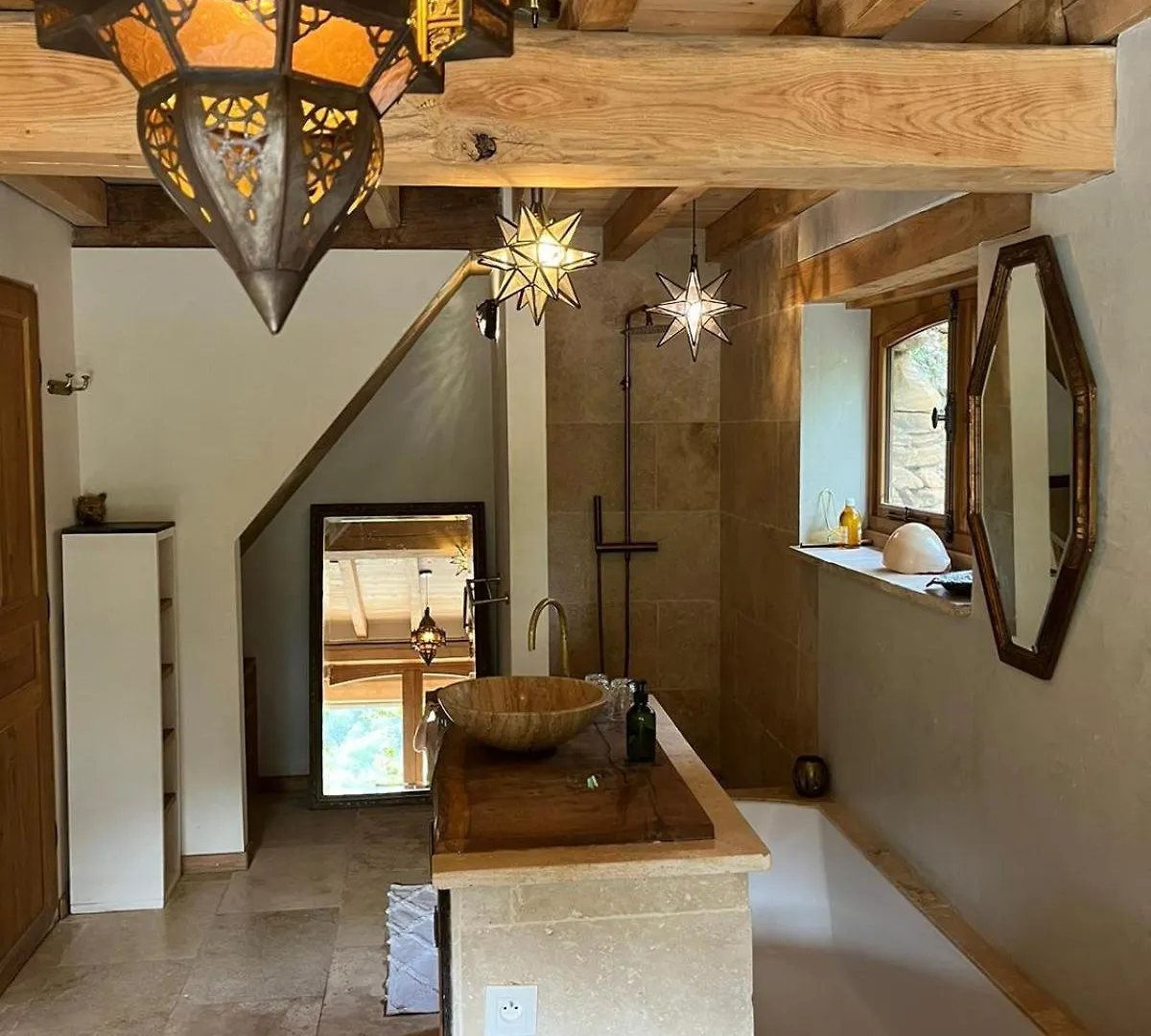 Lake House II // Alauzet Ecolodge + Nature Spa Castelnau-de-Mandailles 펜션